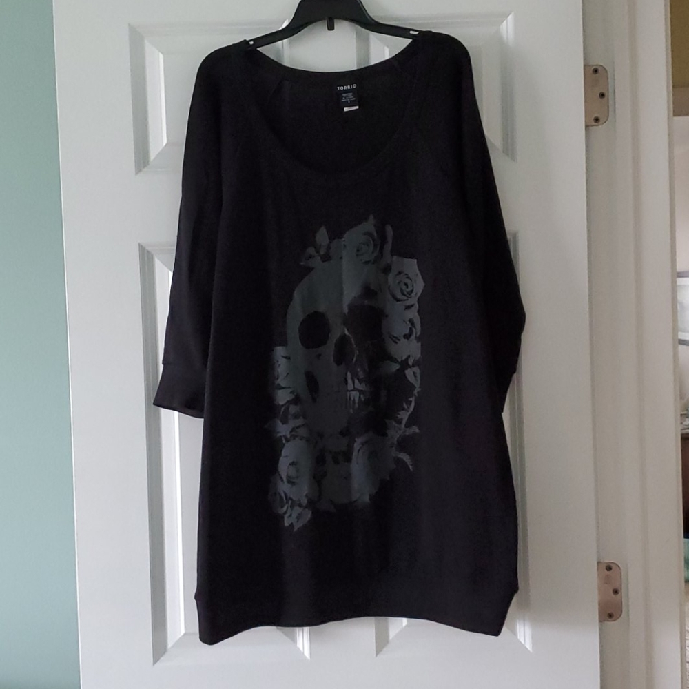 Skull print sweatshirt